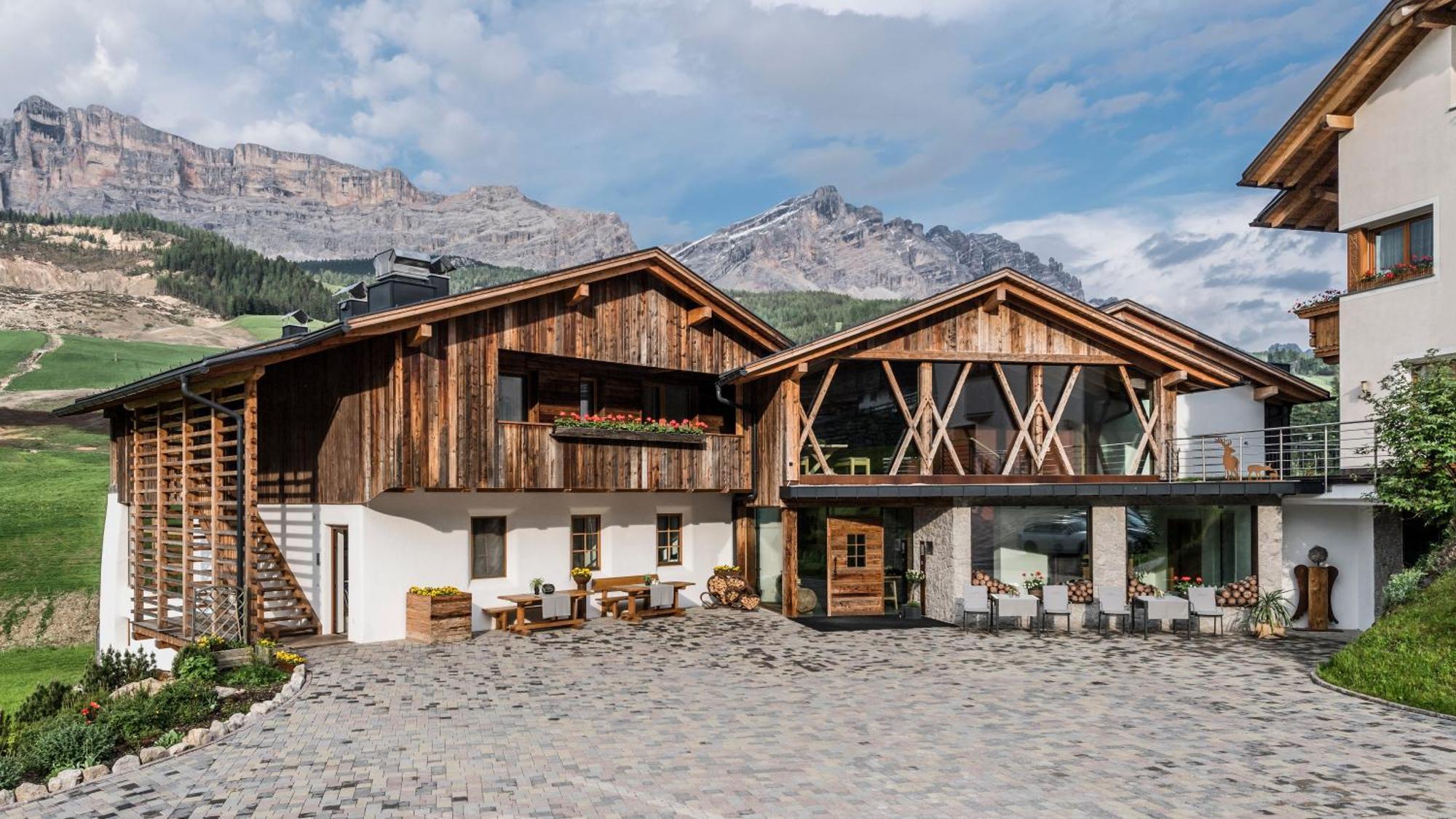 Miraval Naturhotel Badia  Eksteriør bilde